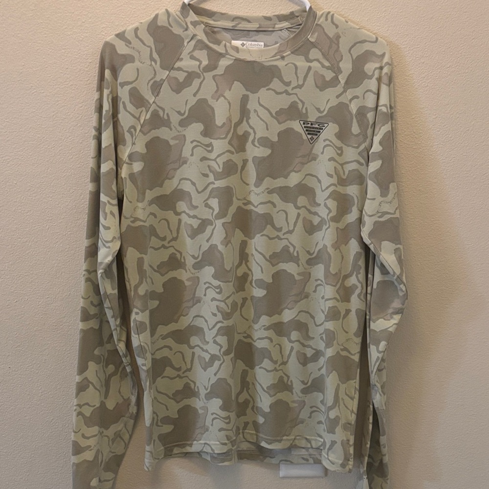 Columbia Long Sleeve Camo Performance Tee - Olive Green & Tan